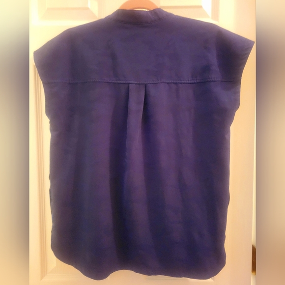 Healing Hands 2-pocket Stretch Mandarin Collar Scrub Top Navy XS - Picture 2 of 7